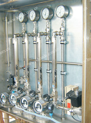De ononderbroken Karaf centrifugeert
