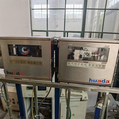 Trekkend het Roestvrije staalchemisch product van de Actiefilter centrifugeer Machine met de Lossing van de Schraperbodem